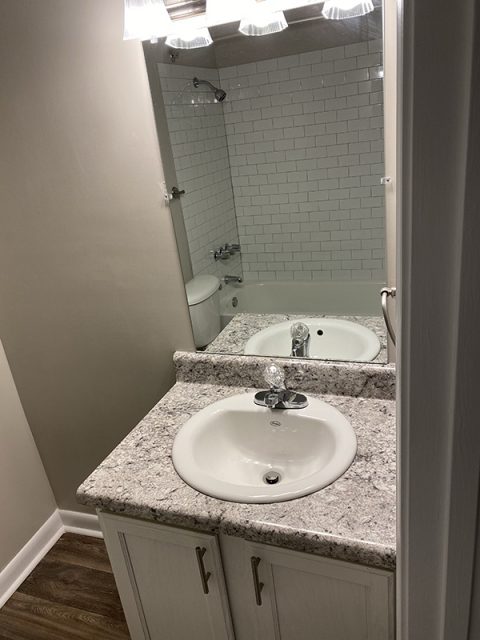 HR Bathroom Sink