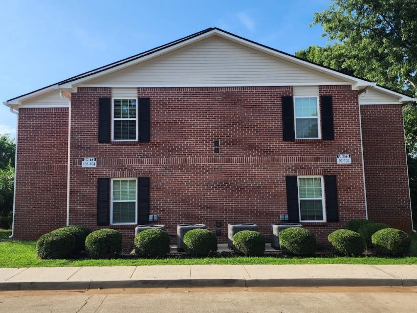 ivy pointe exterior 2