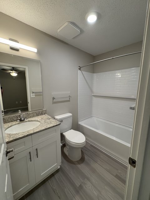 ivy pointe interior bathroom 2